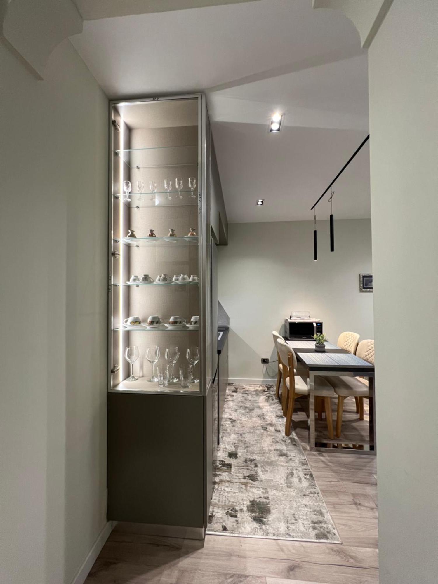 Center View Luxury Apartment Tirana Buitenkant foto