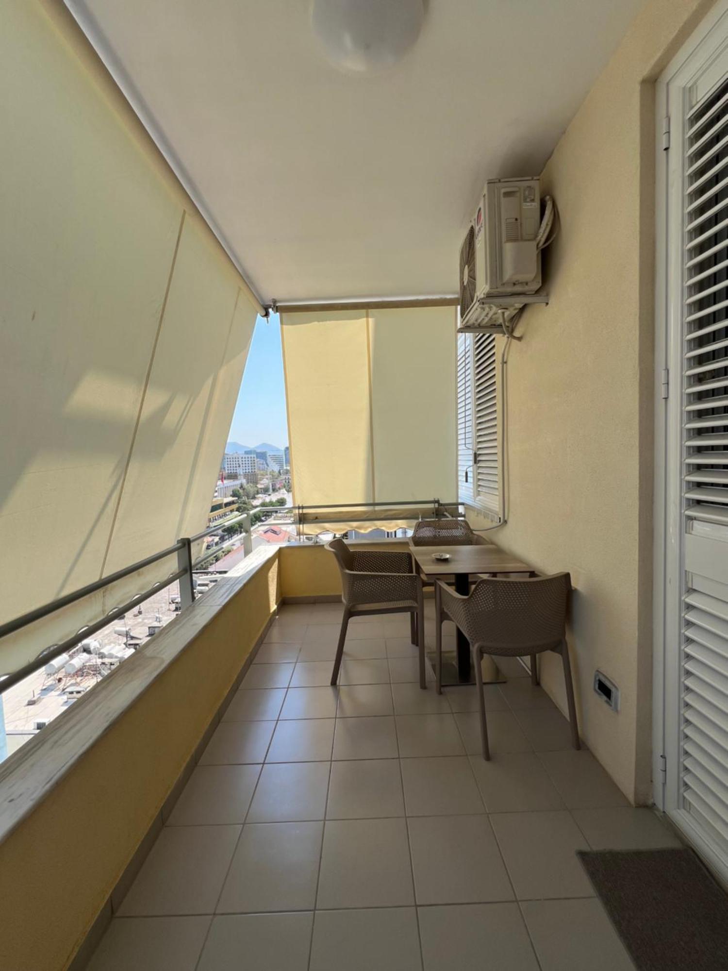 Center View Luxury Apartment Tirana Buitenkant foto